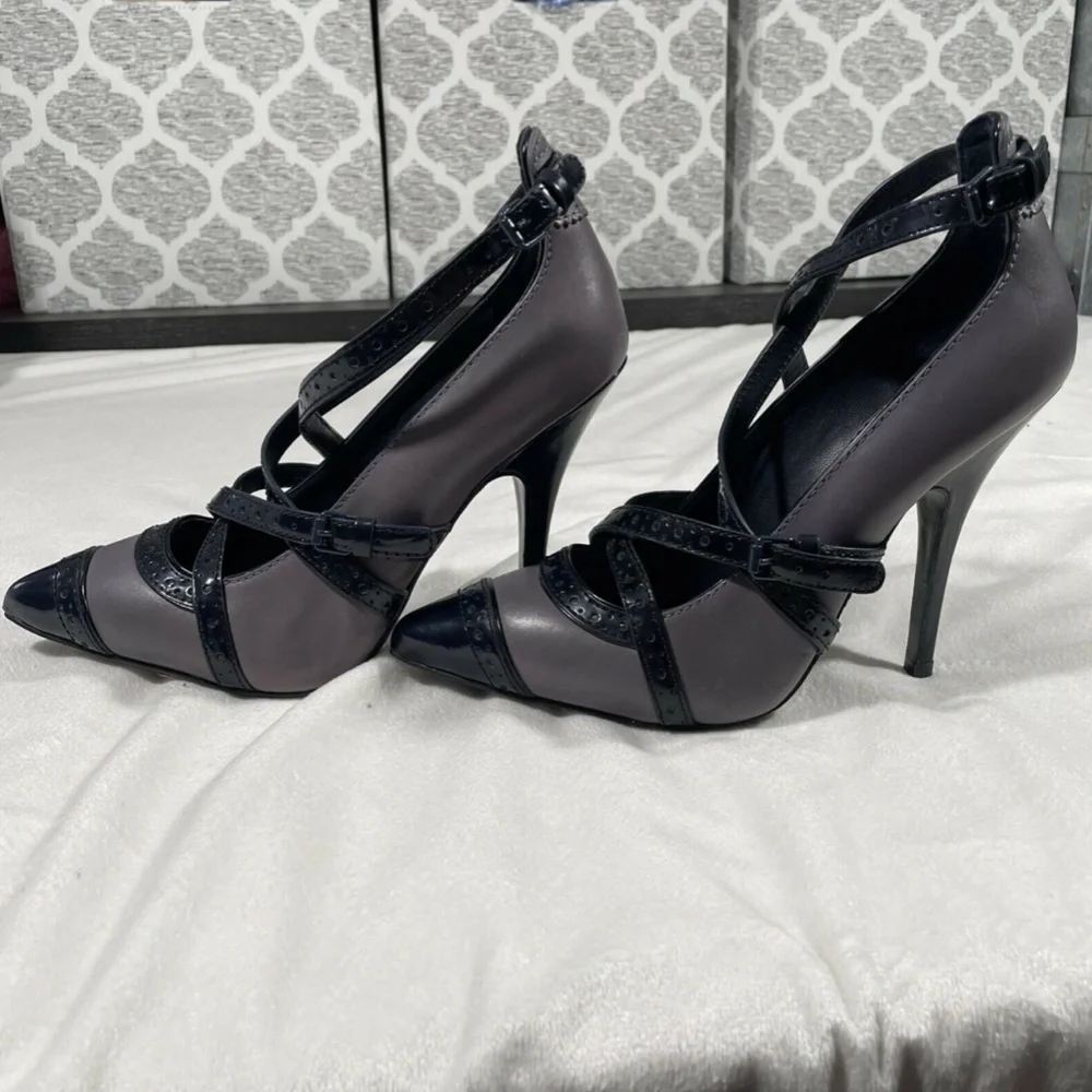 NWD [ 2 LEFT SHOES ] Tory Burch Judith Pointed Toe Strappy Pumps Navy Gray in 9M